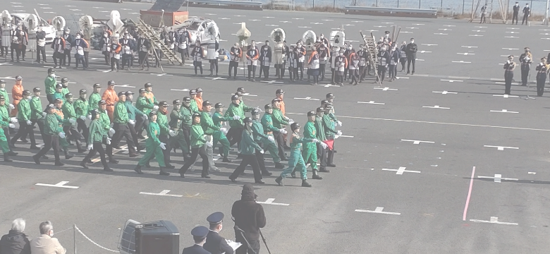 消防士の行進